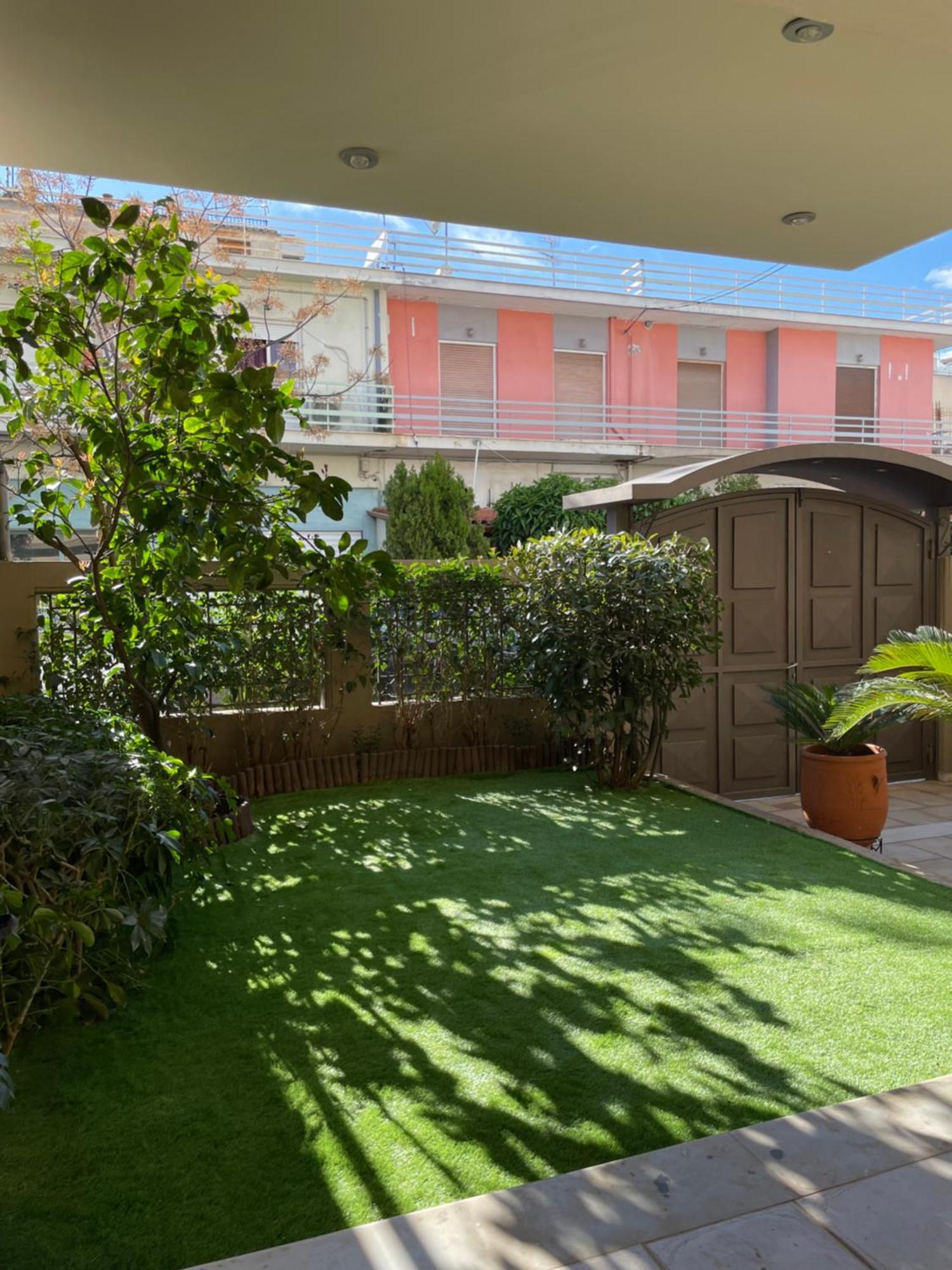 Persephone Stay Inn Elefsína Exterior foto